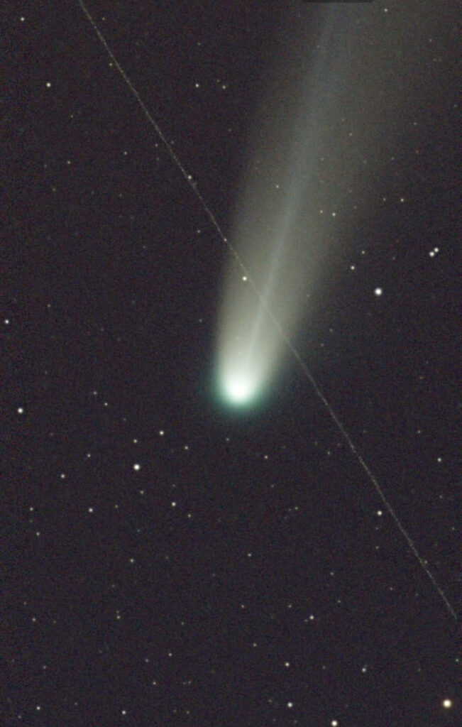 Cometa C-2025 A6 (Lemmon)