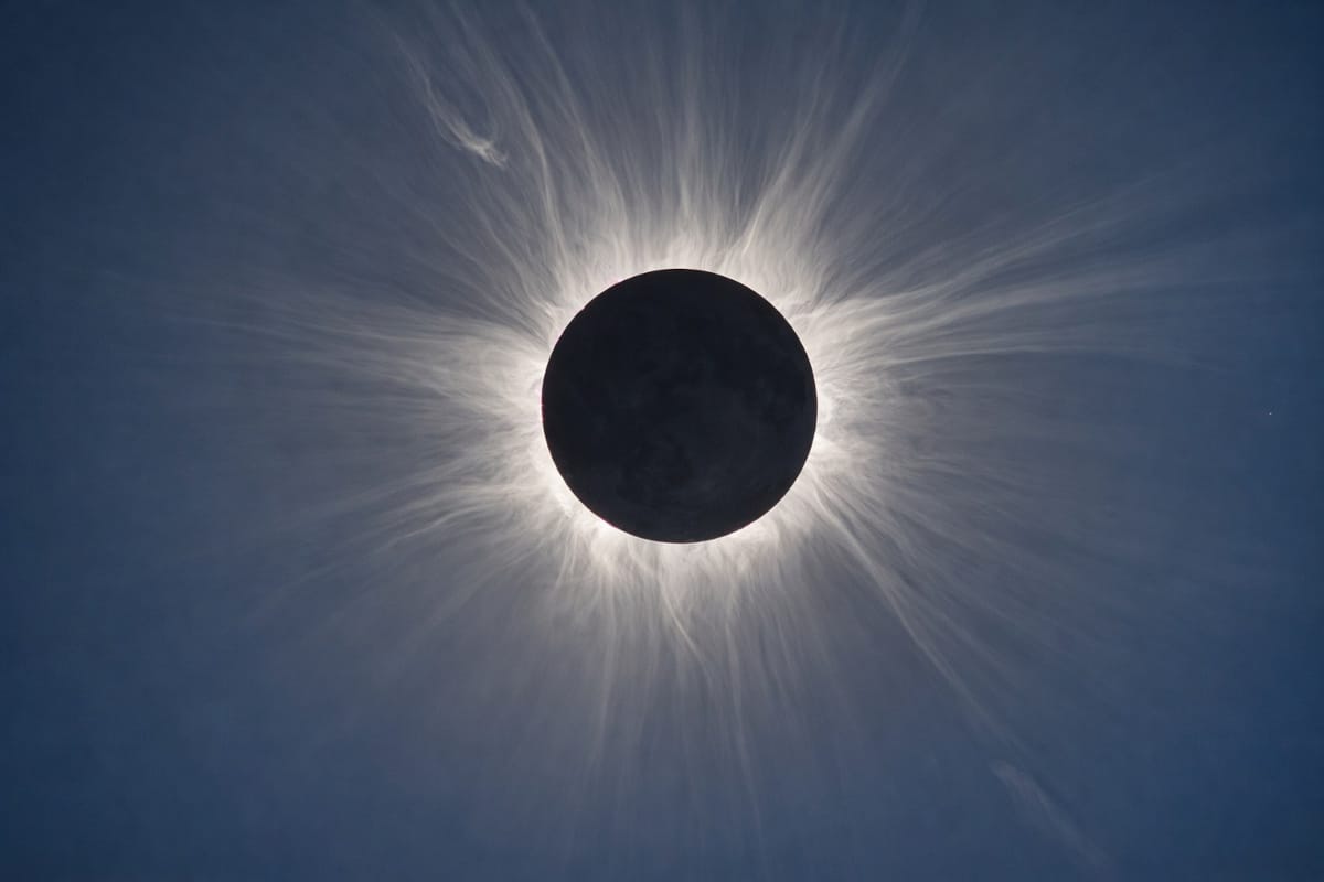 Durante el eclipse total se podrá ver la corona solar
