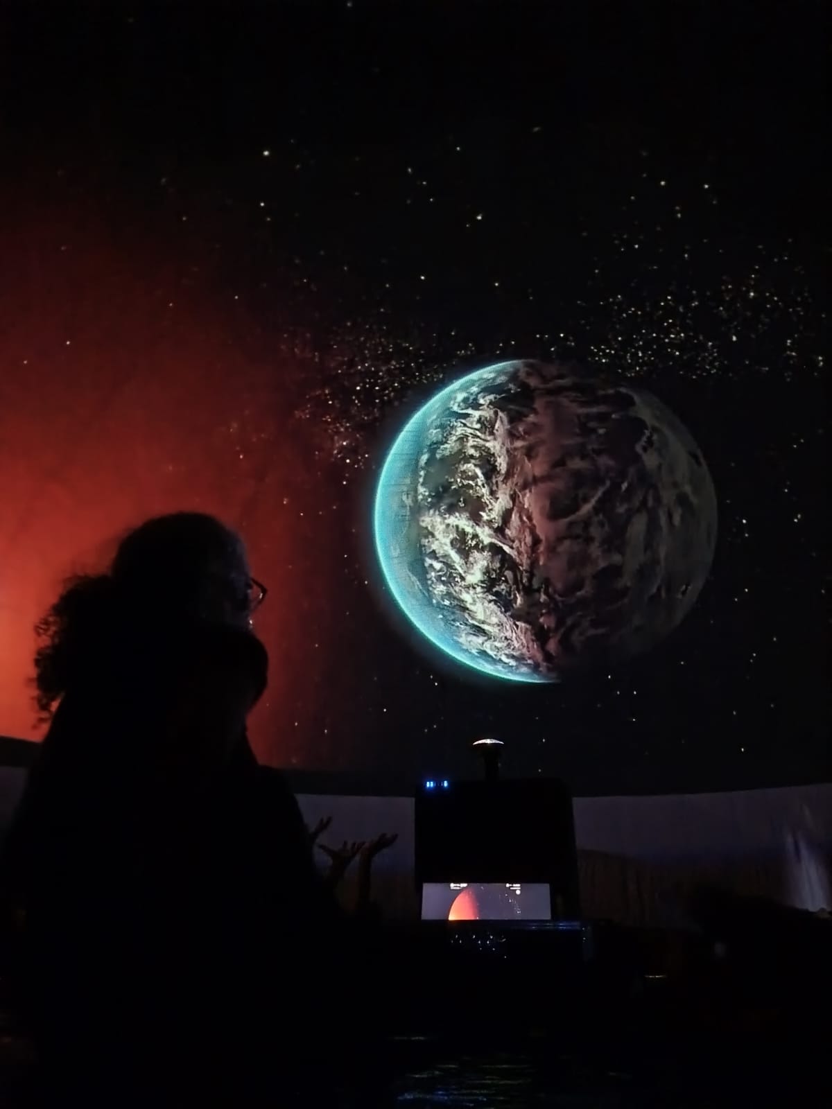 Proyección en el planetario móvil