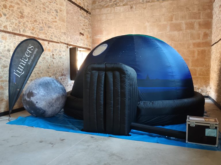 ¿Planetario móvil o planetario portátil?